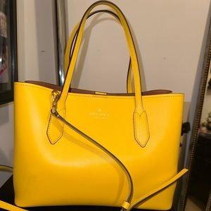 Beautiful Kate Spade Bag. Tag included